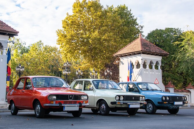 Private - Romanian Vintage Car Driving Tour of Bucharest 120 min - Triumph Arch and the northern route