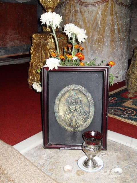 Private Tour from Bucharest to Dracula's tomb and Mogosoaia - What one hour at the monastery feels like