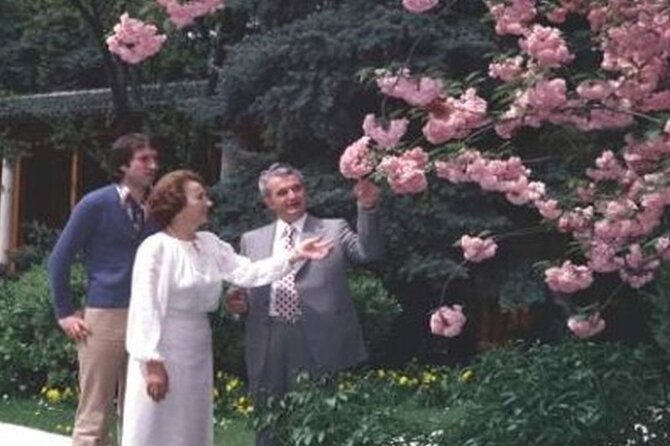 Private Tour -The Last Day of Nicolae Ceaușescu in a Romanian Car - Following the escape route toward Târgoviște
