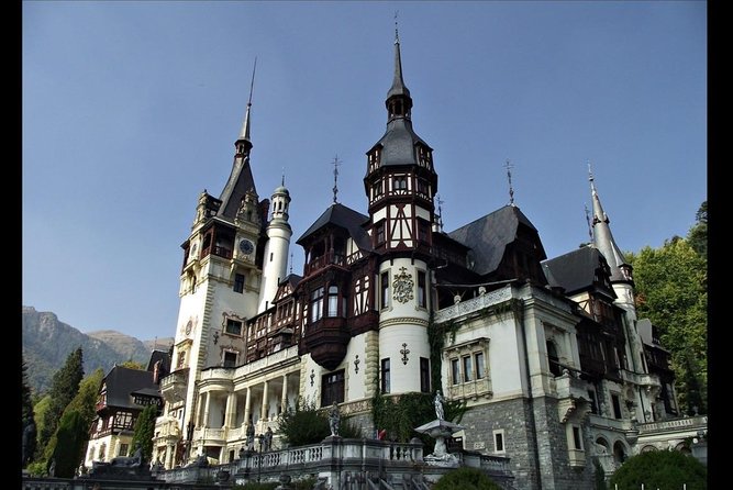 Private tour to Bran Dracula's Castle and Peleș Royal Castle - Why this Bucharest day trip works