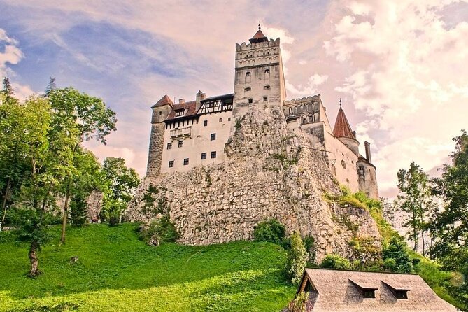 Private Tour to Dracula's Castle, Brașov City & Peleș Castle - Why this private Bucharest day trip works
