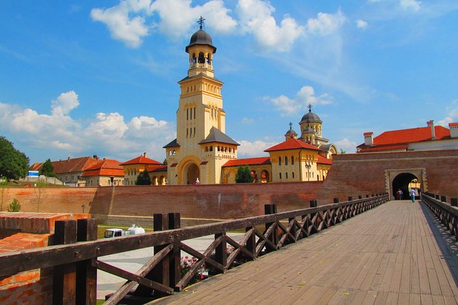 Private Walking Tour of Alba Iulia Citadel with Wine Tasting - What two hours inside the fortress really means