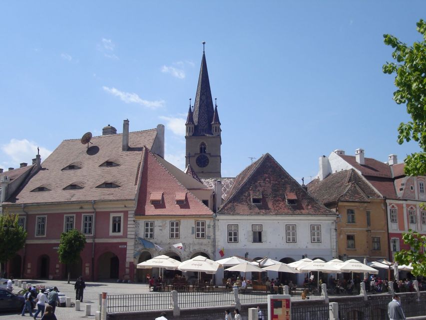 SB01 - City Tour Sibiu: Exploring the Heart of Transylvania - The Evangelical Cathedral in Piata Huet