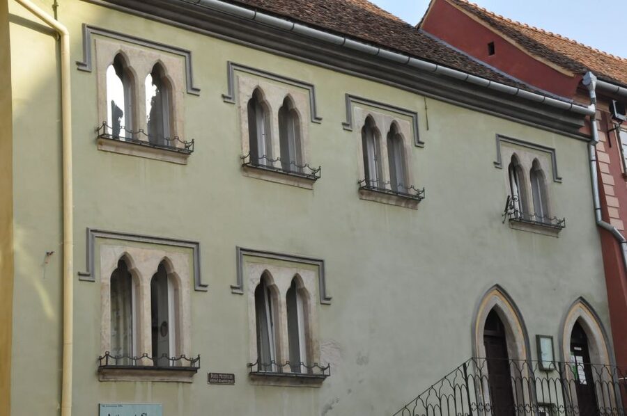 SB07 -Private Tour Exploring Sighișoara, Biertan & Viscri - Sighișoara’s Clock Tower, citadel, and covered staircase