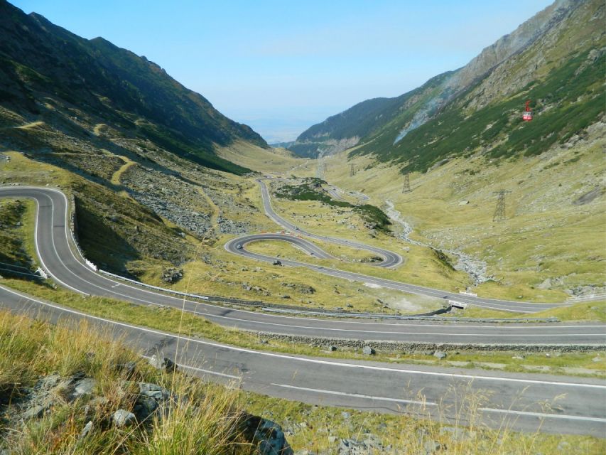 SB09-Transfăgărășan Wonders:Journey through Bâlea Lake,Avrig - Cârța Abbey and the quiet village around it