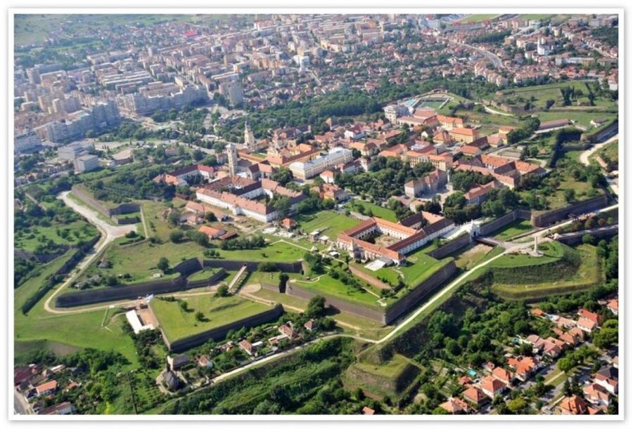 Sibiu: Alba Iulia and Corvin Castle Guided Tour - Corvin Castle, towers, legends, and Hunyadi power