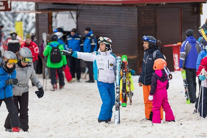 Ski & snowboard lessons on Poiana Brasov- Full Private day tour from Brasov - The free afternoon: practice, explore, or add lessons