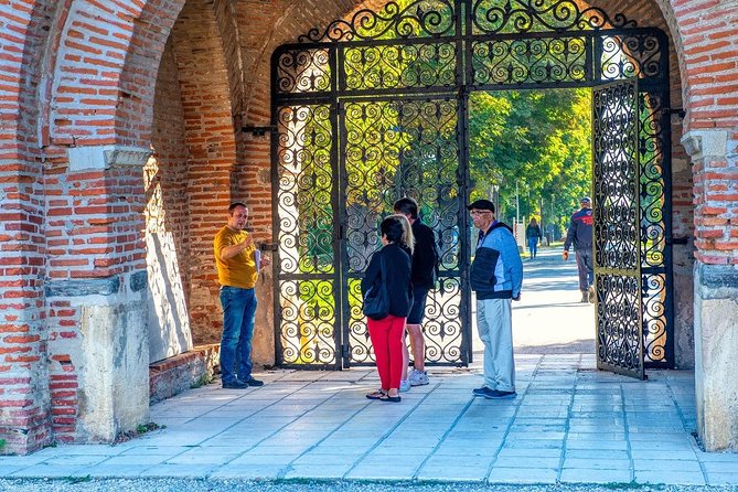 Small Group Tour to Mogosoaia Palace and Snagov Monastery - What the guide adds to the experience