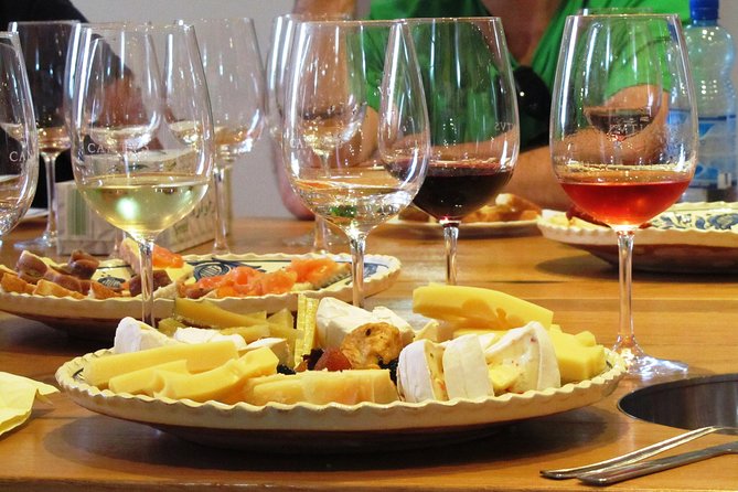 The wine route by bike - Bellu Manor: a short but worthwhile opening stop
