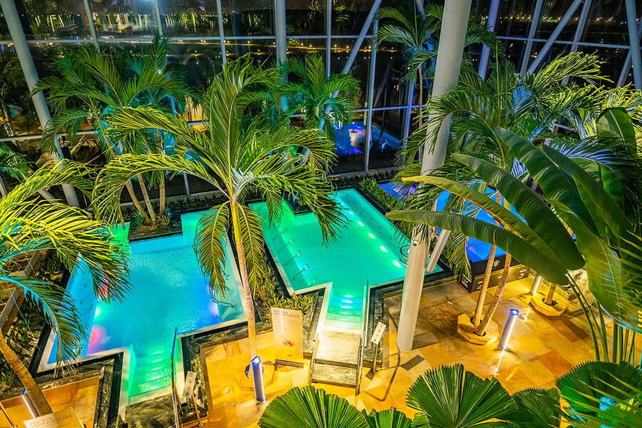 Therme:Spa Day at the biggest oasis of Relaxation《Bucharest》 - Crowds, queues, and public holidays
