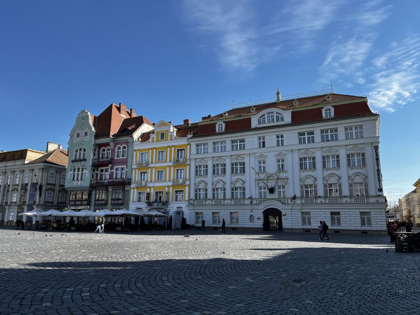 Timisoara: Guided Walking Tour - Reading the architecture around Unirii Square