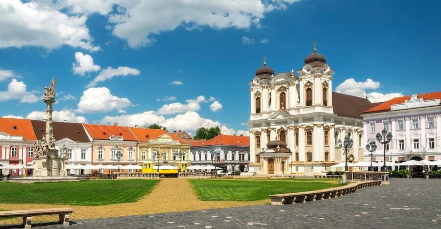 Timișoara Highlights - Walking Tour - Liberty Square and the Ottoman chapter