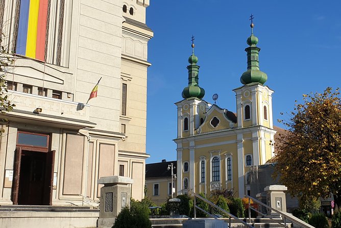 Tirgu Mures Airport Private Transfer - The vehicle, seating, and luggage limits