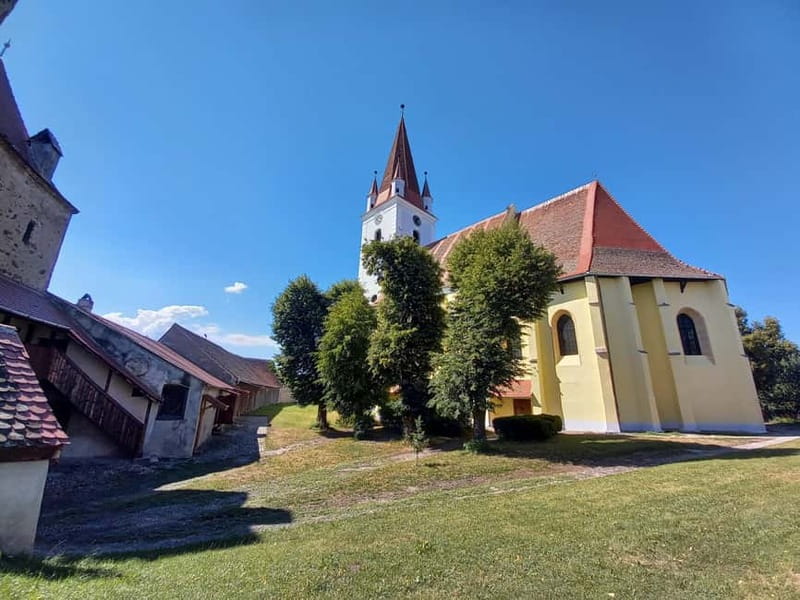 Tour of Sibiu - Church in Cristian - Village of Sibiel - Cristian’s fortified church and village setting