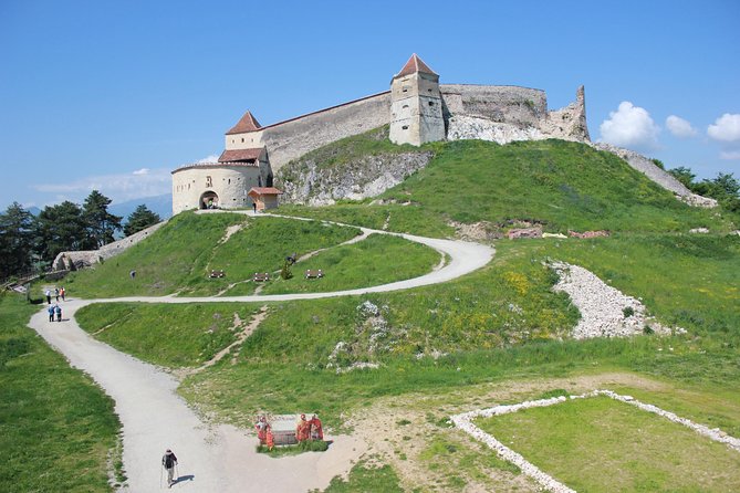 Tour of the 3 Castles: Bran, Rasnov and Peles in Spanish (native Spanish guide). - Rasnov Citadel for the view, not just the walls