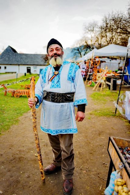Transylvania Tour: Dracula's Castle, Peles Palace & Brasov - What the small group and guide service add