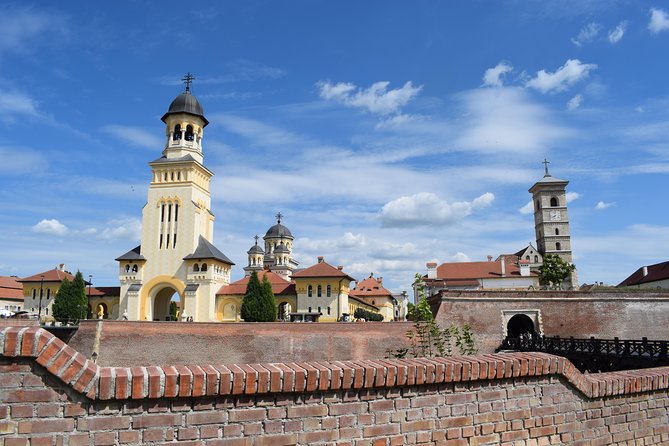 Turda Salt Mine and Hunedoara Corvin Castle from Cluj - Timing, food, and comfort on the road