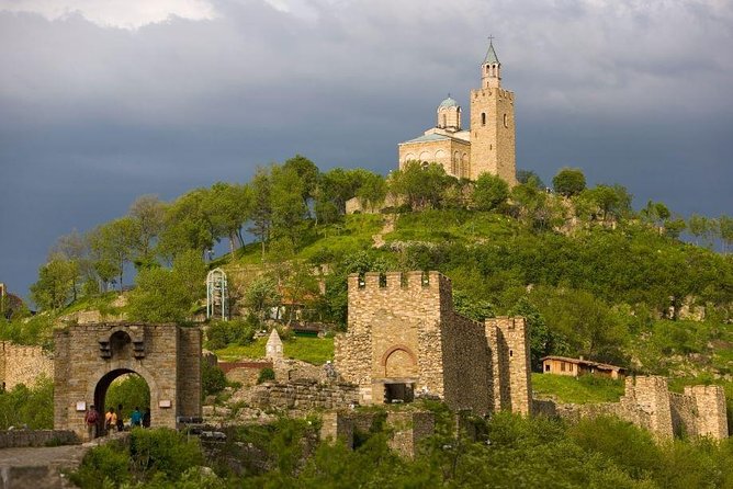 Veliko Tarnovo and Medieval Bulgaria Private Day Trip from Bucharest - What the private format changes