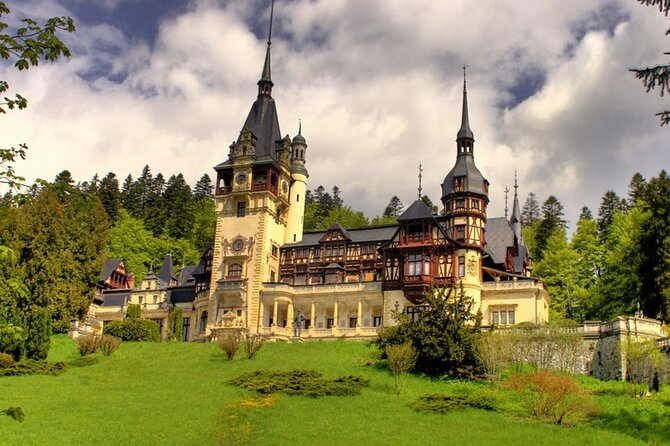 Vlad the Impaler Royal Court from Târgoviște, Peleș Castle and Dracula grave - What the private format changes